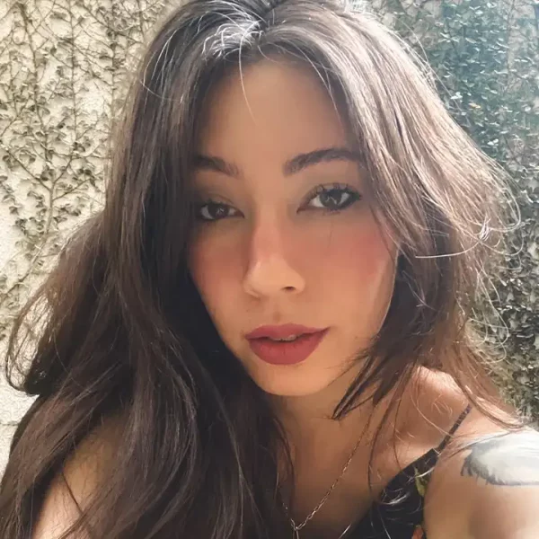 Massagista Nuru São Paulo. Sayuri